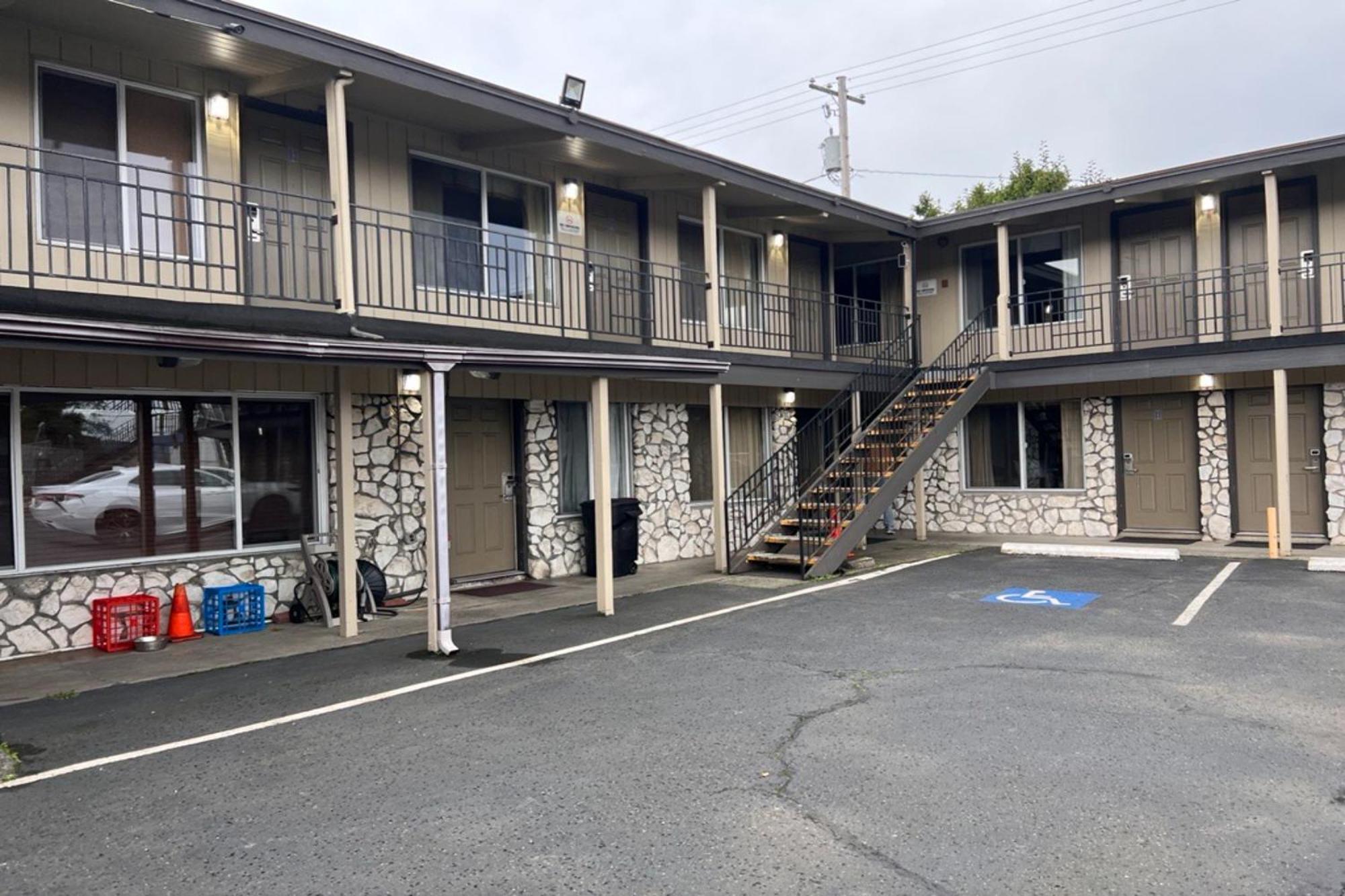 Anchor Bay Inn By Oyo Reedsport Exterior photo